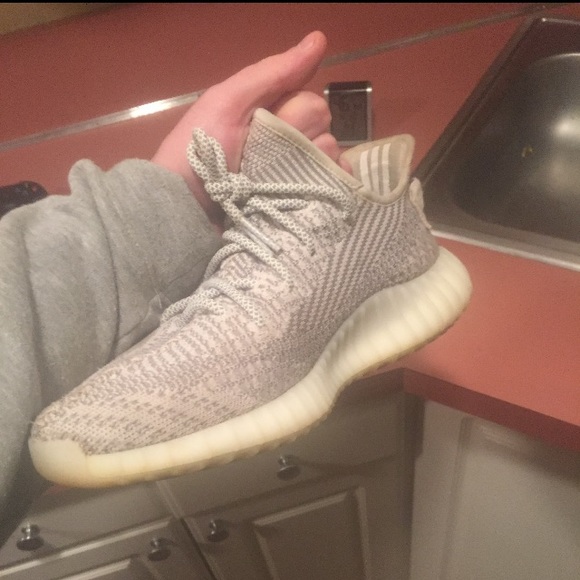 Yeezy static’s - Picture 2 of 2